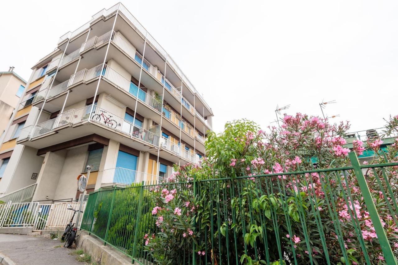 Modern Flat 250 Mt From The Sea - Albissola Marina Apartamento Exterior foto